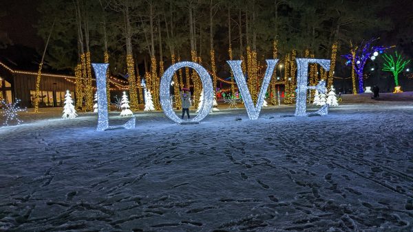 Love at Sams Christmas Village Love at Sams Christmas Village